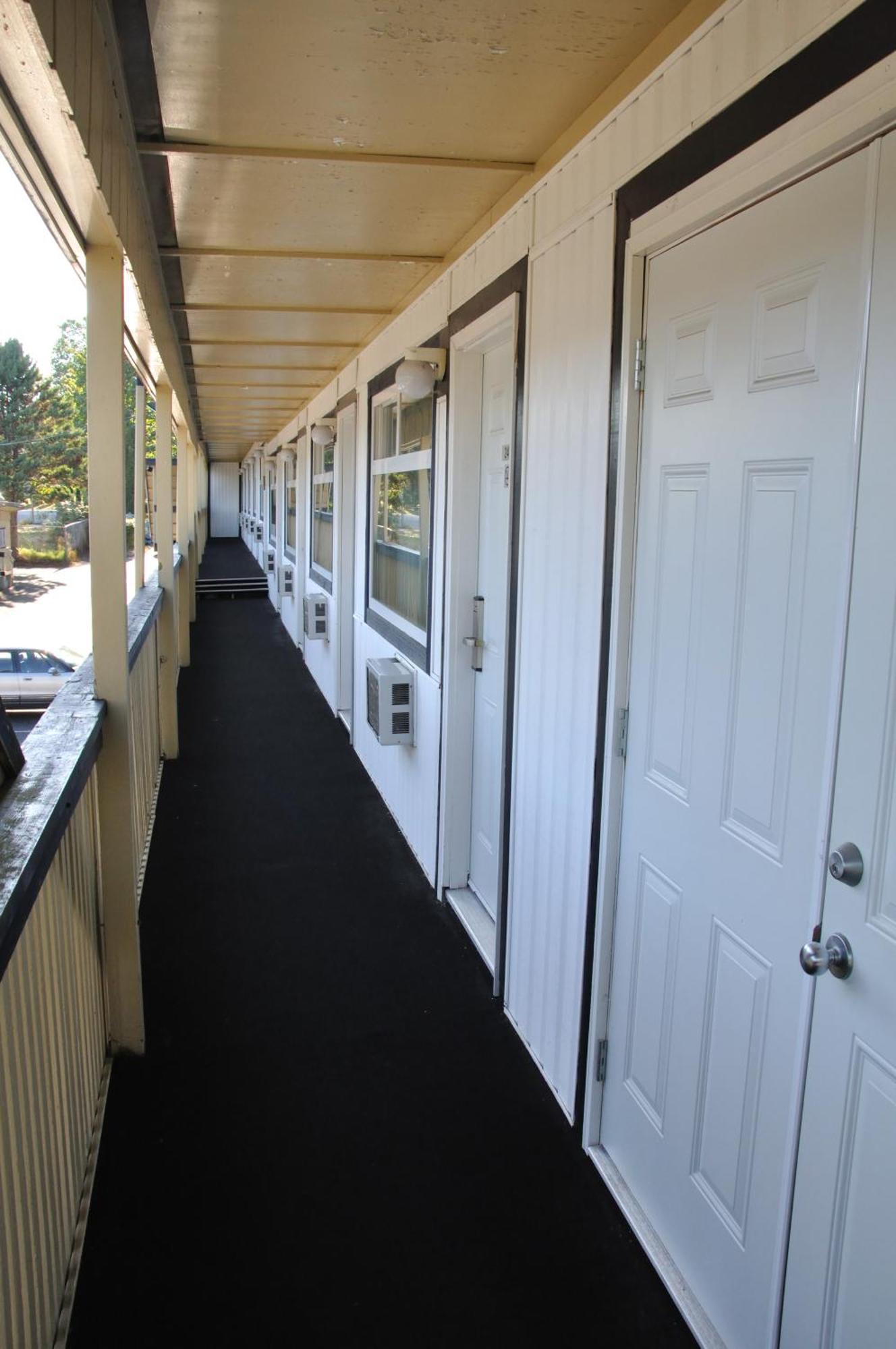 Linda Vista Motel Surrey Exterior foto